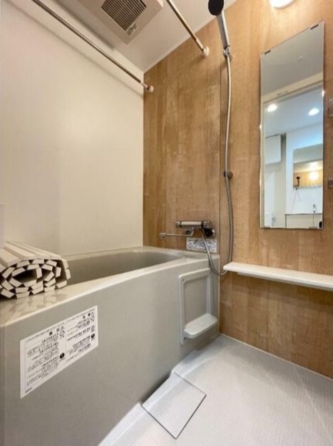 バス・シャワールーム　バスルーム