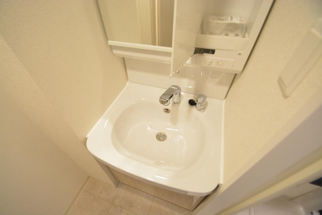 洗面設備　洗髪洗面化粧台