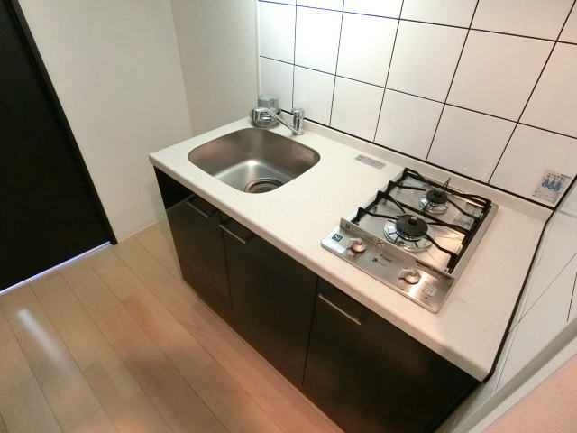 キッチン　ガス２口システムキッチンです