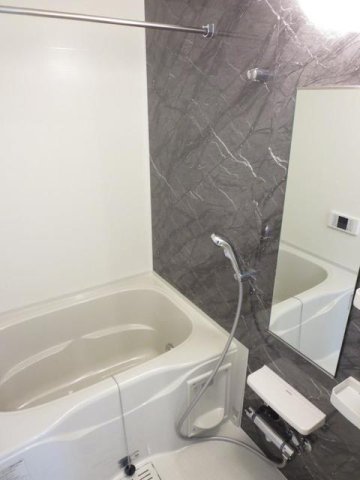 バス・シャワールーム　きれいなお風呂です