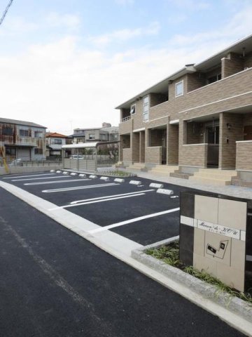 駐車場　車をお持ちの方に嬉しい駐車場付きの物件です