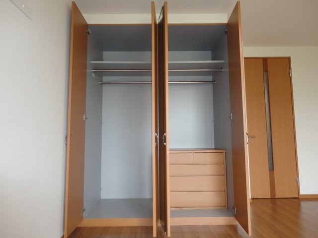 収納　クローゼット