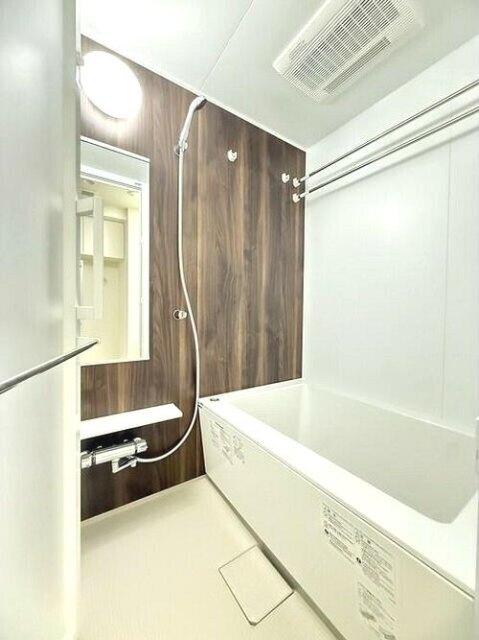 バス・シャワールーム　追い炊き機能付きです