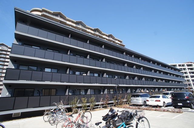 建物外観　リノベーション物件