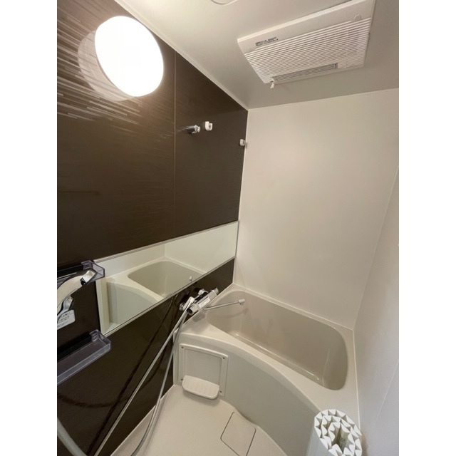 バス・シャワールーム　お風呂で日々の疲れを落としましょう