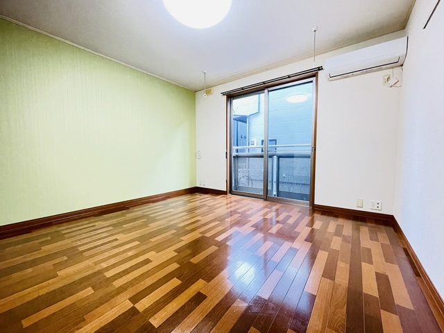 居室・リビング　写真は別部屋参考写真★