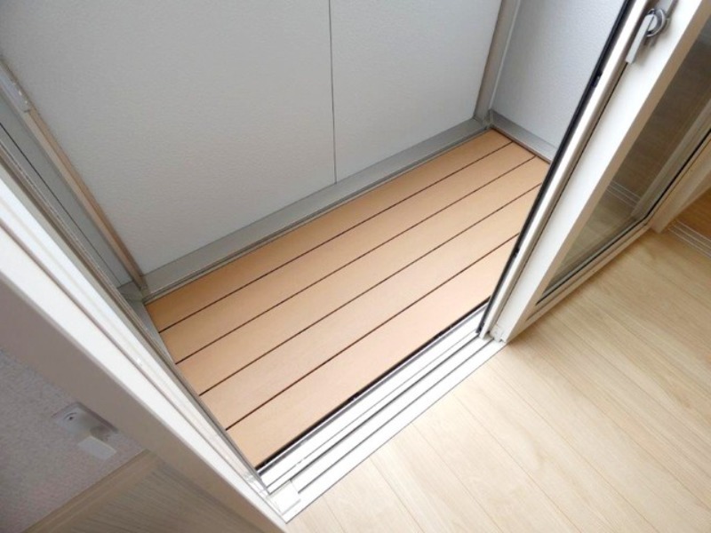 バルコニー　図面と現状に相違がある場合には現状を優先