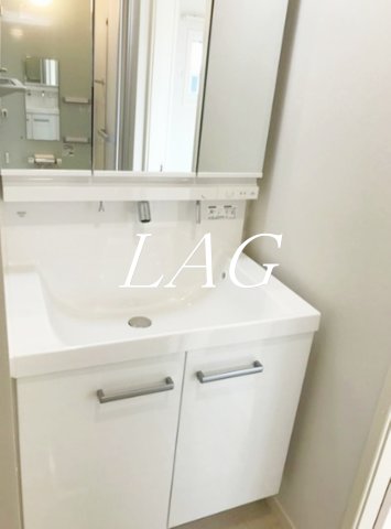 洗面設備　洗面台です。