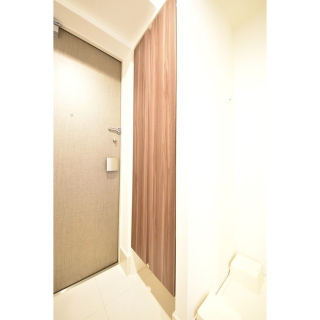 玄関　同間取り別部屋の参考写真です。