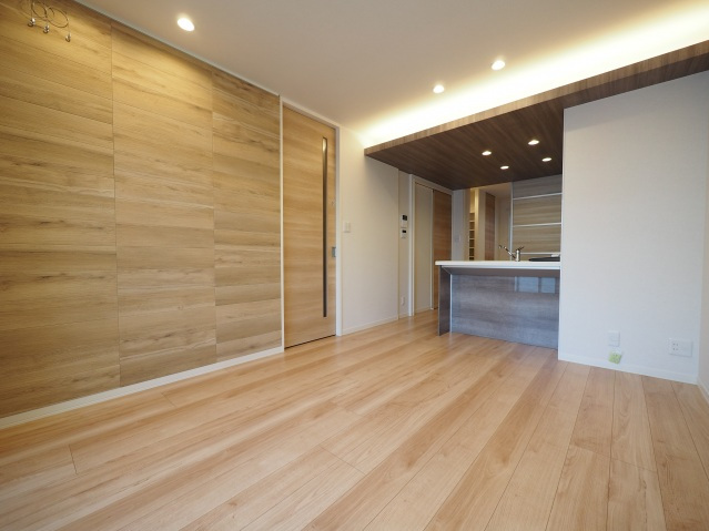 居室・リビング　写真は別のお部屋です。現況を優先ください。