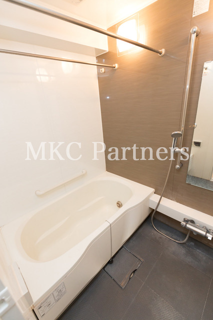 バス・シャワールーム　７０１