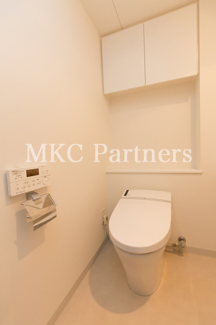 トイレ　７０１