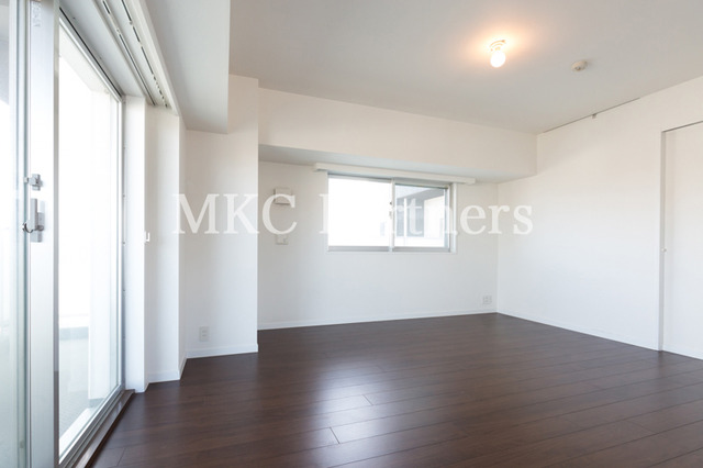 居室・リビング　７０１