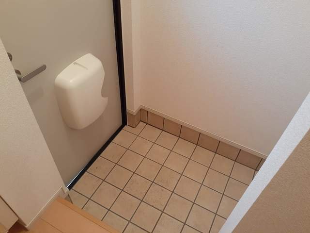 玄関　シンプルで使いやすい玄関です
