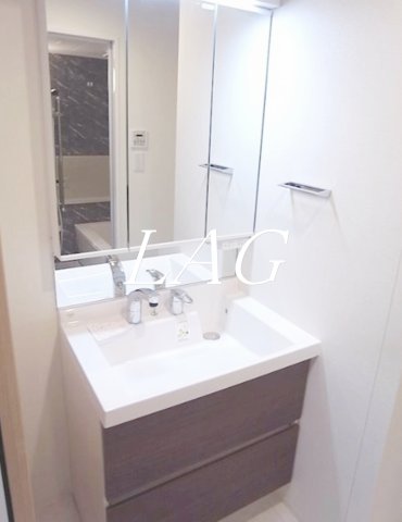 洗面設備　洗面台です。