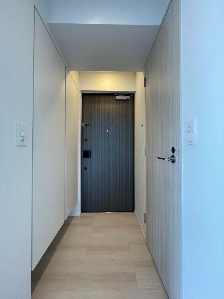 玄関　※別部屋参考写真