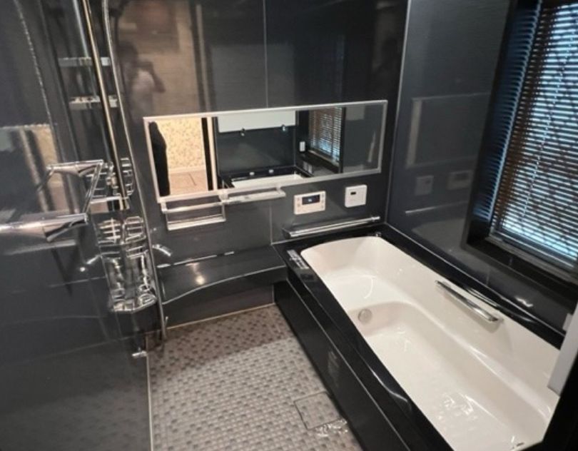 バルコニー　暖かな日差しのふりそそぐバルコニー