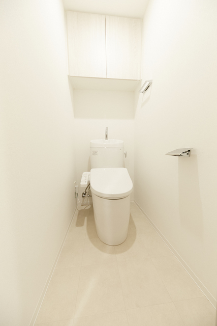 トイレ　※写真は同タイプ住戸です。