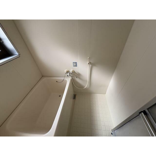 バス・シャワールーム　ゆったりくつろげる浴室で、心ほぐれる至福の時間