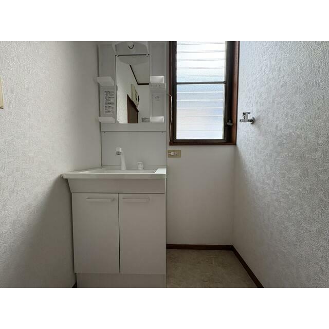 洗面設備　一日の始まりは洗面所から。さぁ顔を洗って気合を入れよう