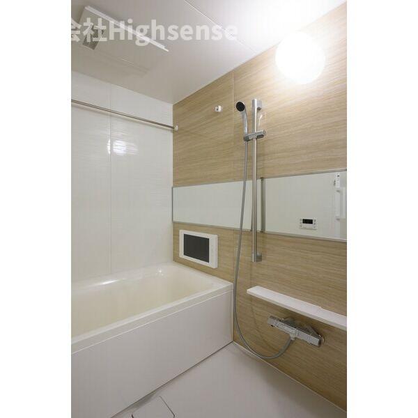 バス・シャワールーム　ゆったり過ごせるお風呂です