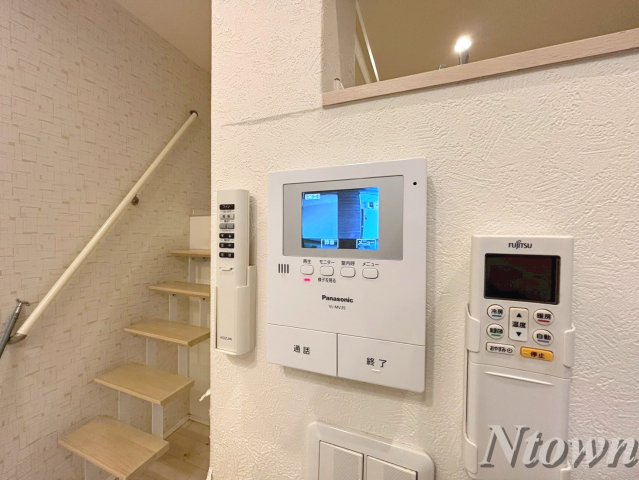 セキュリティ　モニター付きインターホン