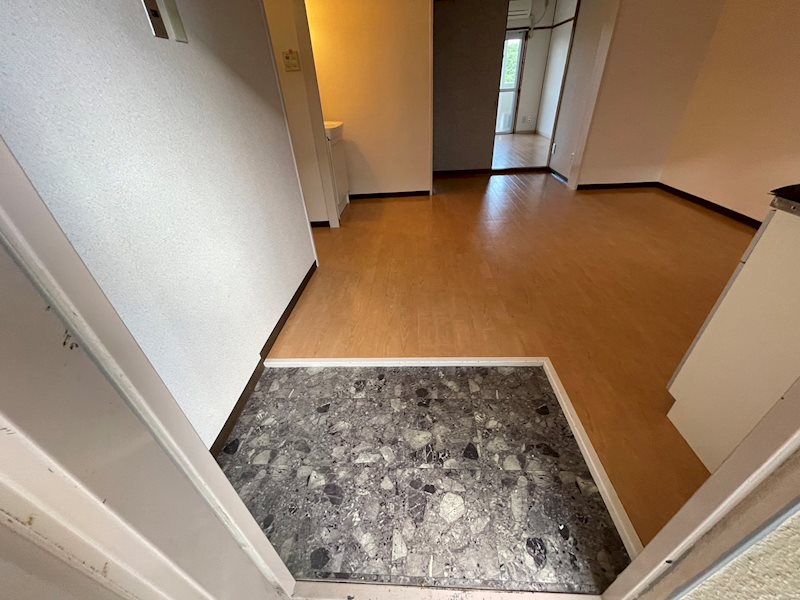 玄関　別号室参考写真です。