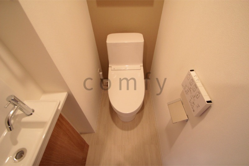 トイレ　ウォシュレット付きトイレ