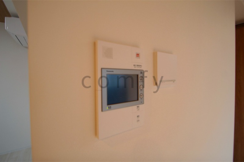 セキュリティ　モニター付きインターホン