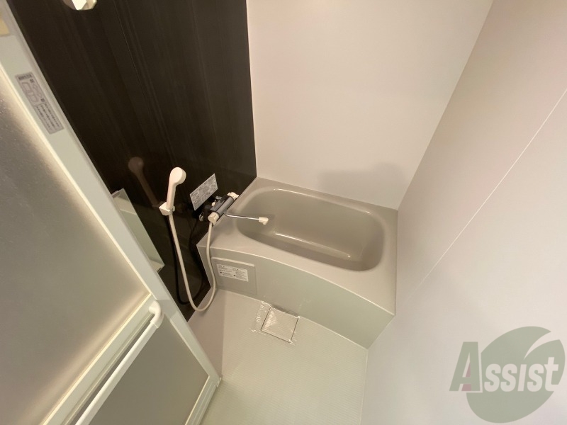 バス・シャワールーム　お風呂になります。一日の疲れを癒してくださいね。