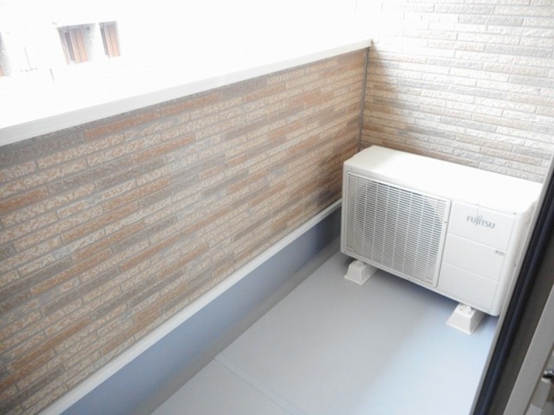 バルコニー　図面と現状に相違がある場合には現状を優先