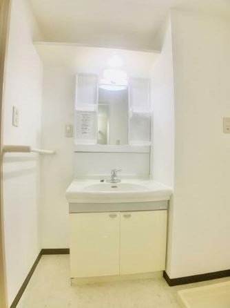 洗面設備　※同物件、別部屋になります。