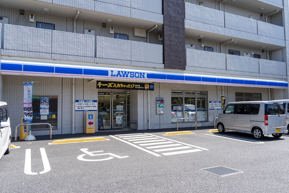 コンビニ　ローソン 板橋赤塚六丁目店（コンビニ）まで148m