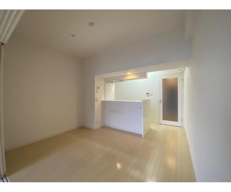 居室・リビング　☆明るい洋室☆