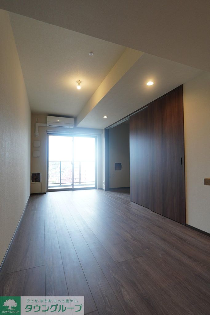 居室・リビング　エントランス