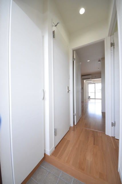 玄関　シューズボックス完備