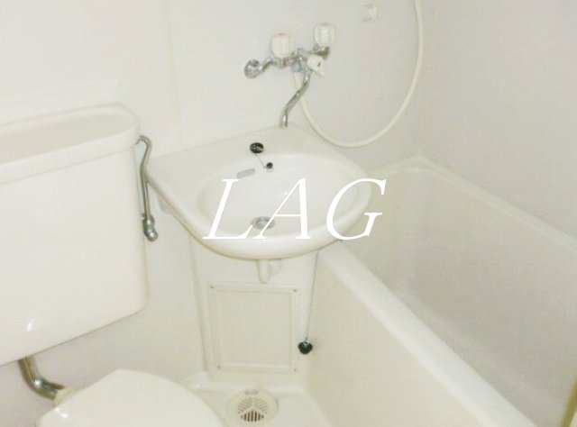 バス・シャワールーム　お風呂です。