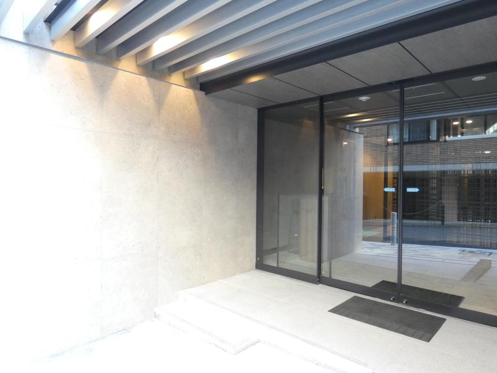 エントランス　エントランス