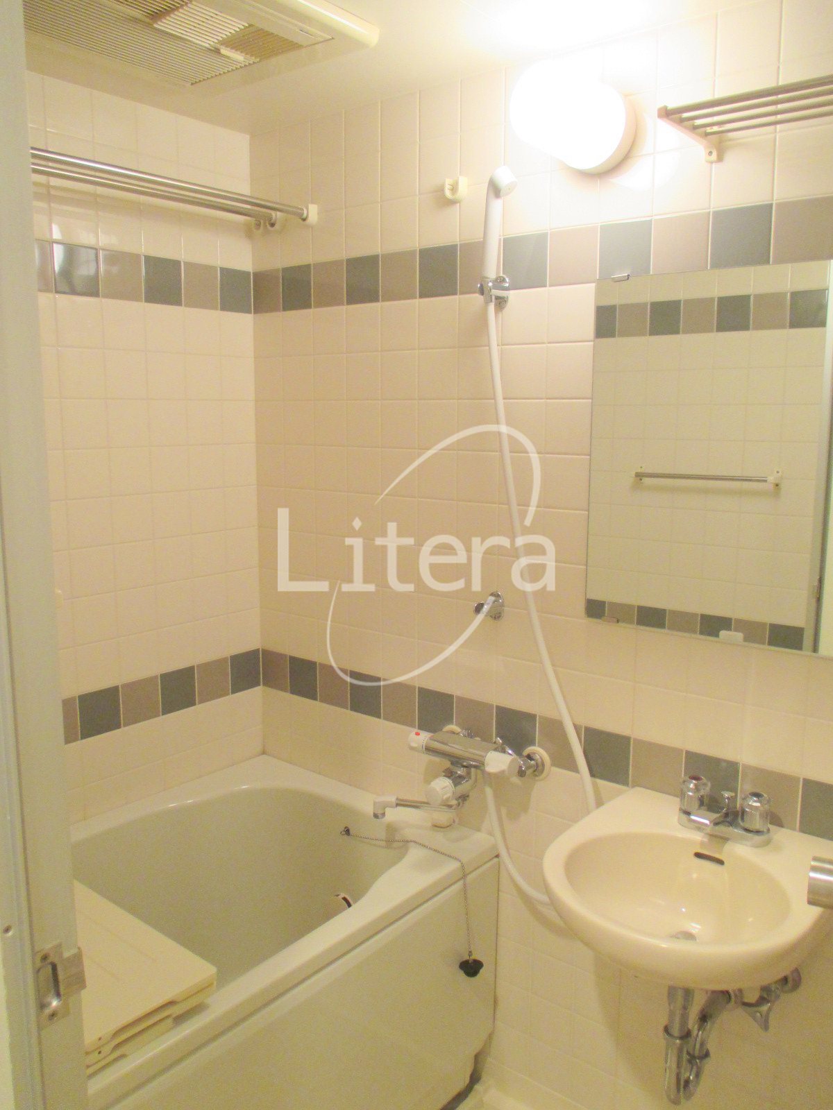 バス・シャワールーム　参考写真