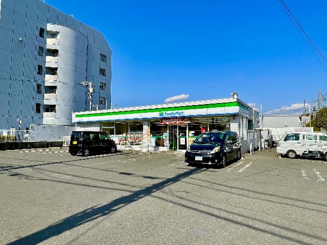 コンビニ　ファミリーマート 静岡曲金六丁目店（コンビニ）まで487m