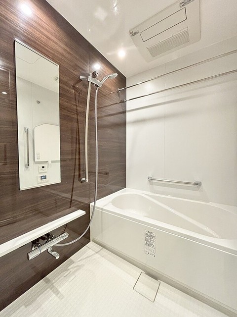 バス・シャワールーム