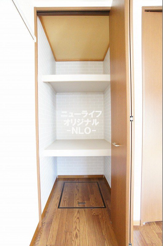 その他設備　天井高を活かした大容量の収納スペース☆