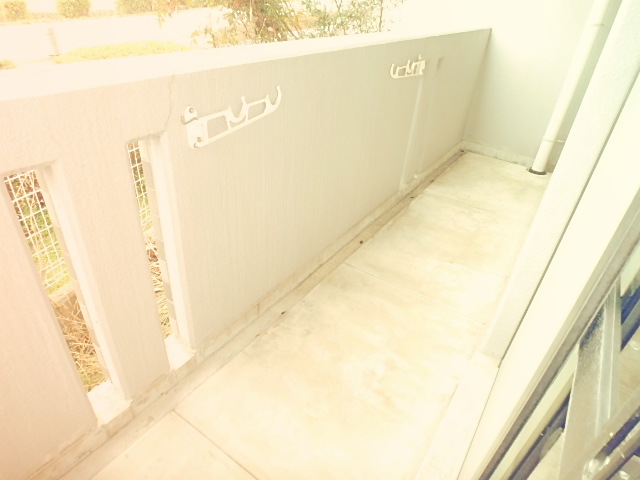 バルコニー　陽当たり良好なバルコニーです