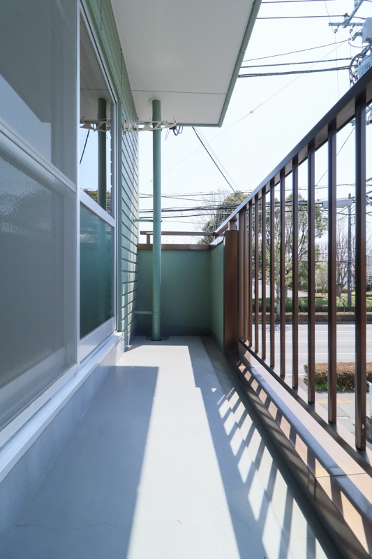 バルコニー　図面と現状に相違がある場合には現状を優先