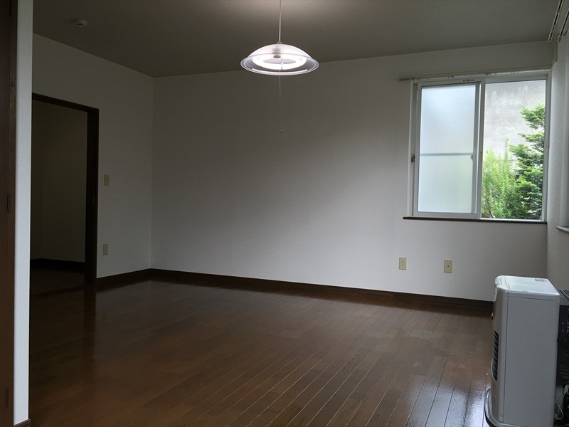 居室・リビング　洋室（12.5帖）の様子