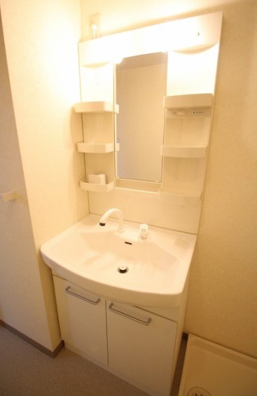 洗面設備　※別部屋参考画像です