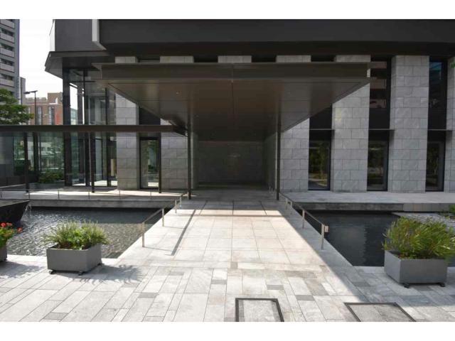 エントランス　エントランス部分