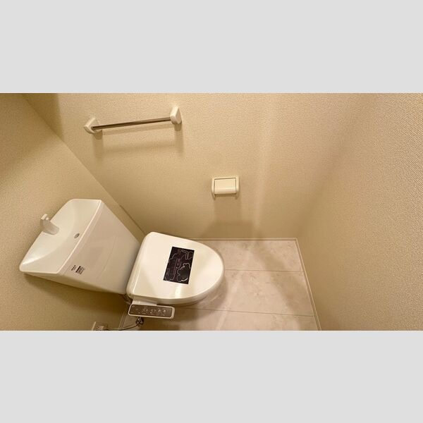 トイレ　温水洗浄暖房便座