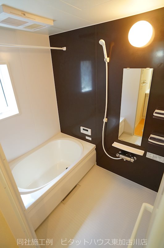 バス・シャワールーム　浴室乾燥機付きで雨の日のお洗濯もラクラク。時間帯がずれてしま