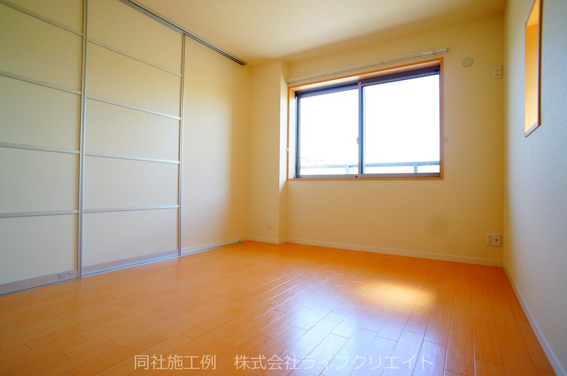 その他部屋・スペース　収納スペースが充実した洋室です。